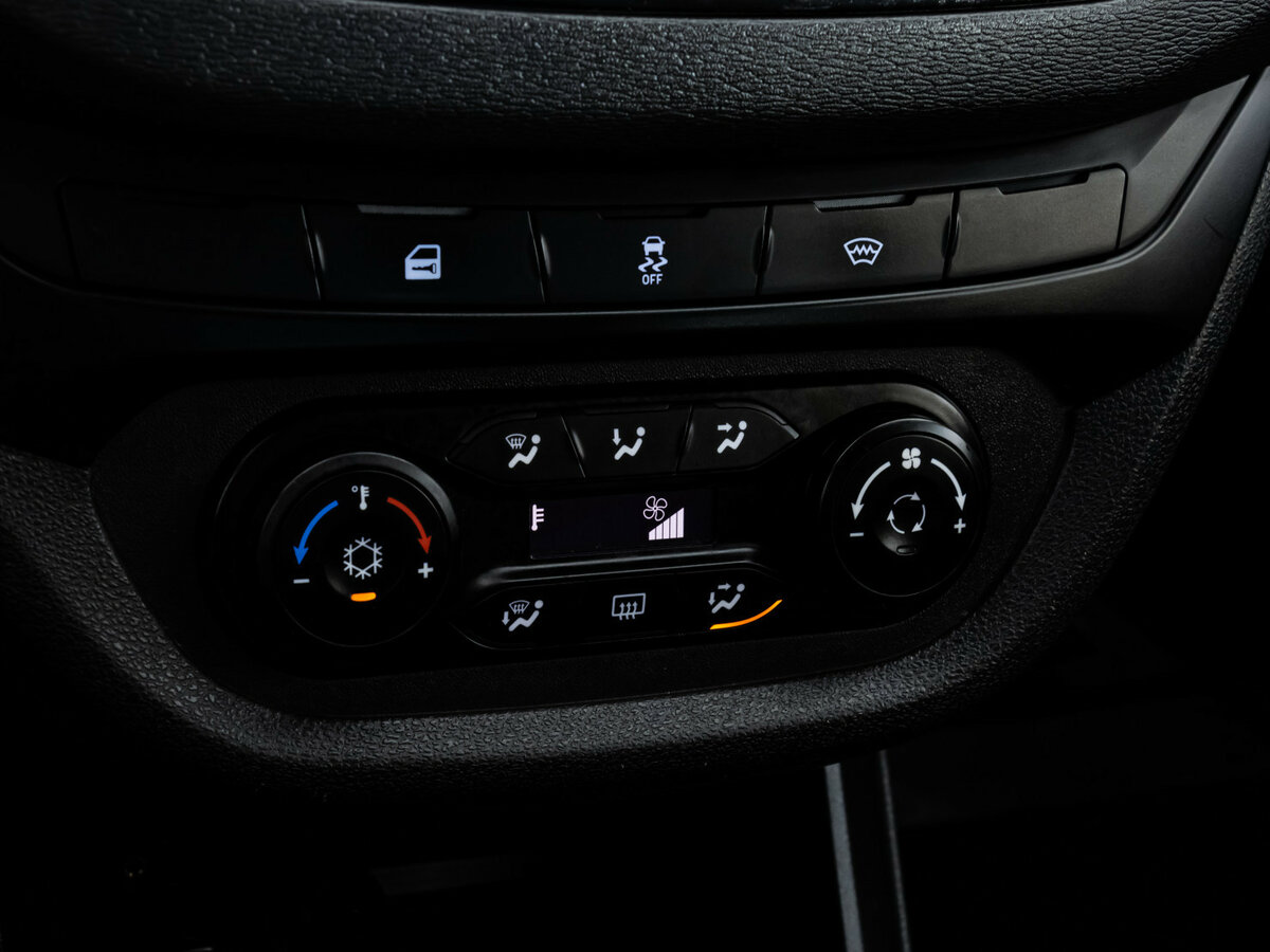 Лада (ВАЗ) Веста б/у, 2018, Механическая. Фото: #10