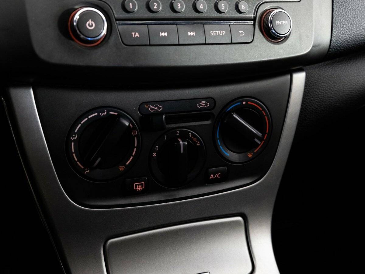 Ниссан Сентра б/у, 2015, Механическая. Фото: #10