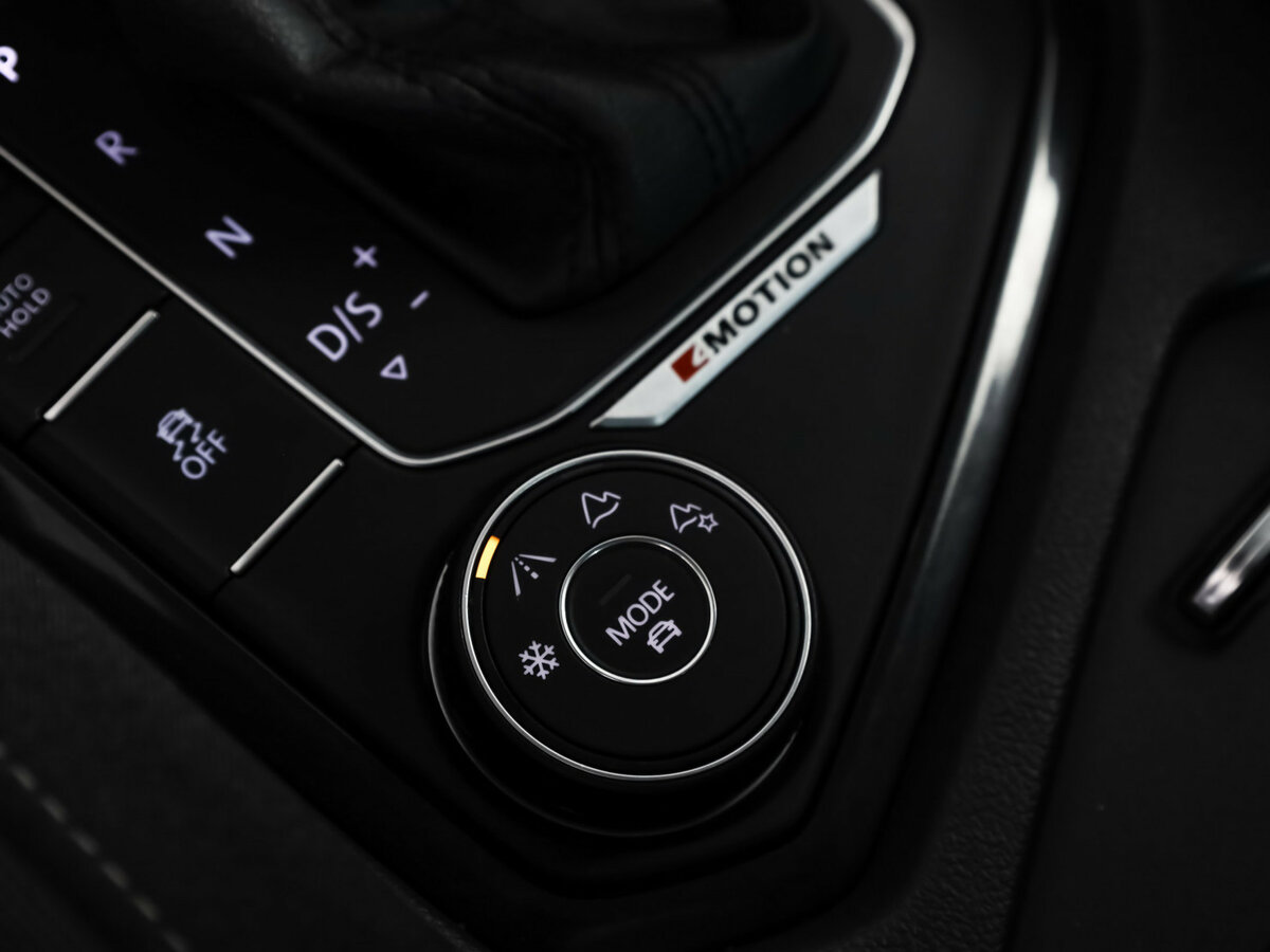 Фольксваген Тигуан б/у, 2017, Роботизированная. Фото: #17