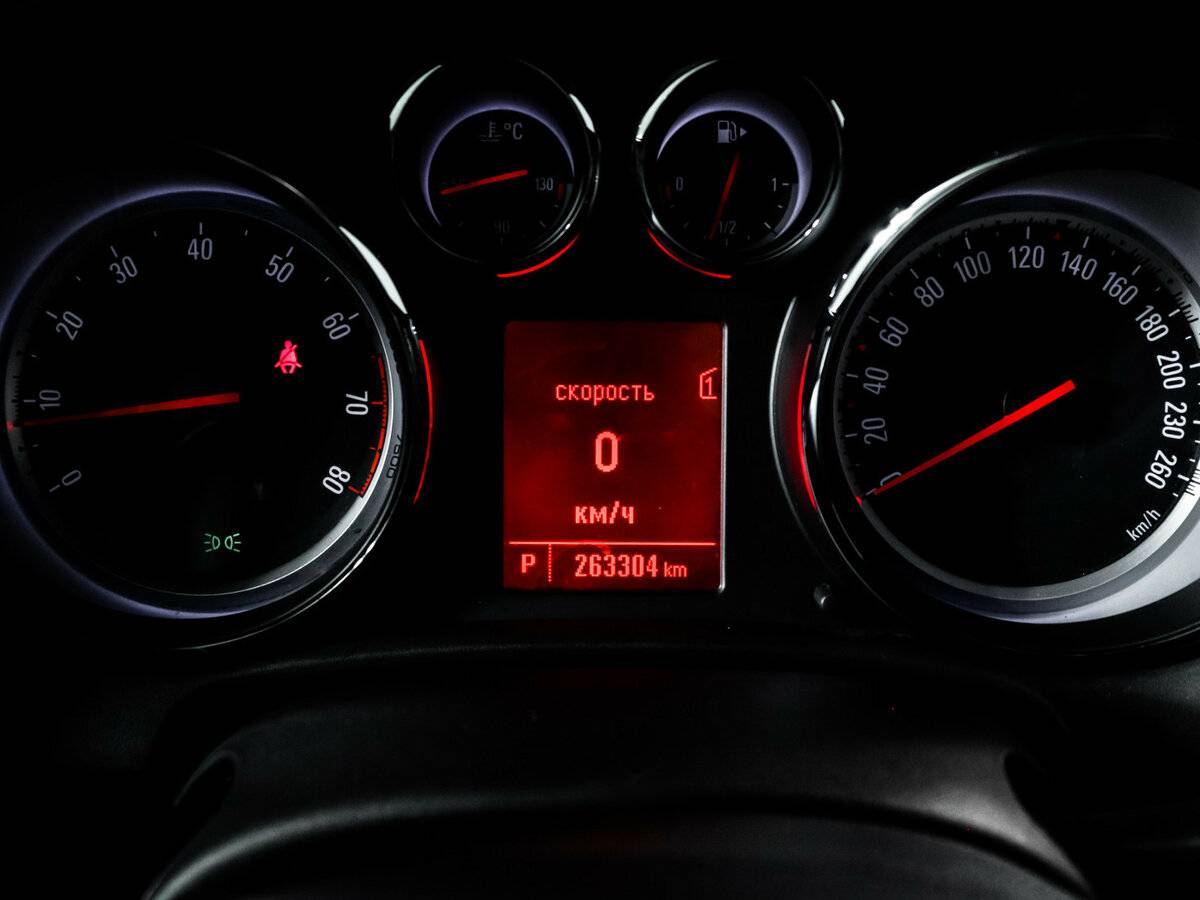 Опель Астра б/у, 2012, Автоматическая. Фото: #8