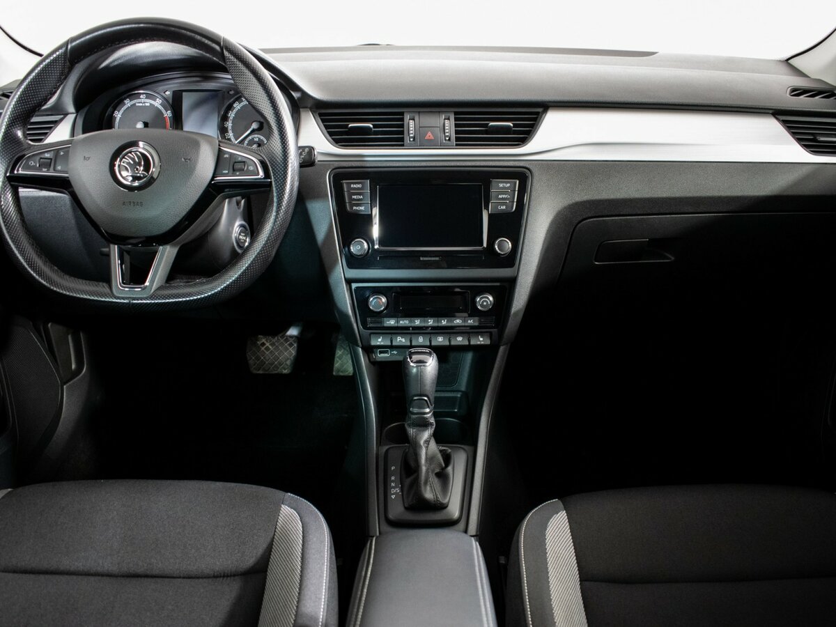 Шкода Рапид б/у, 2019, Роботизированная. Фото: #8