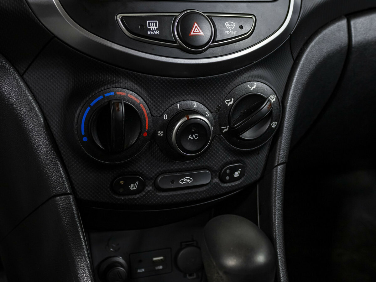 Хендай Солярис б/у, 2015, Автоматическая. Фото: #12