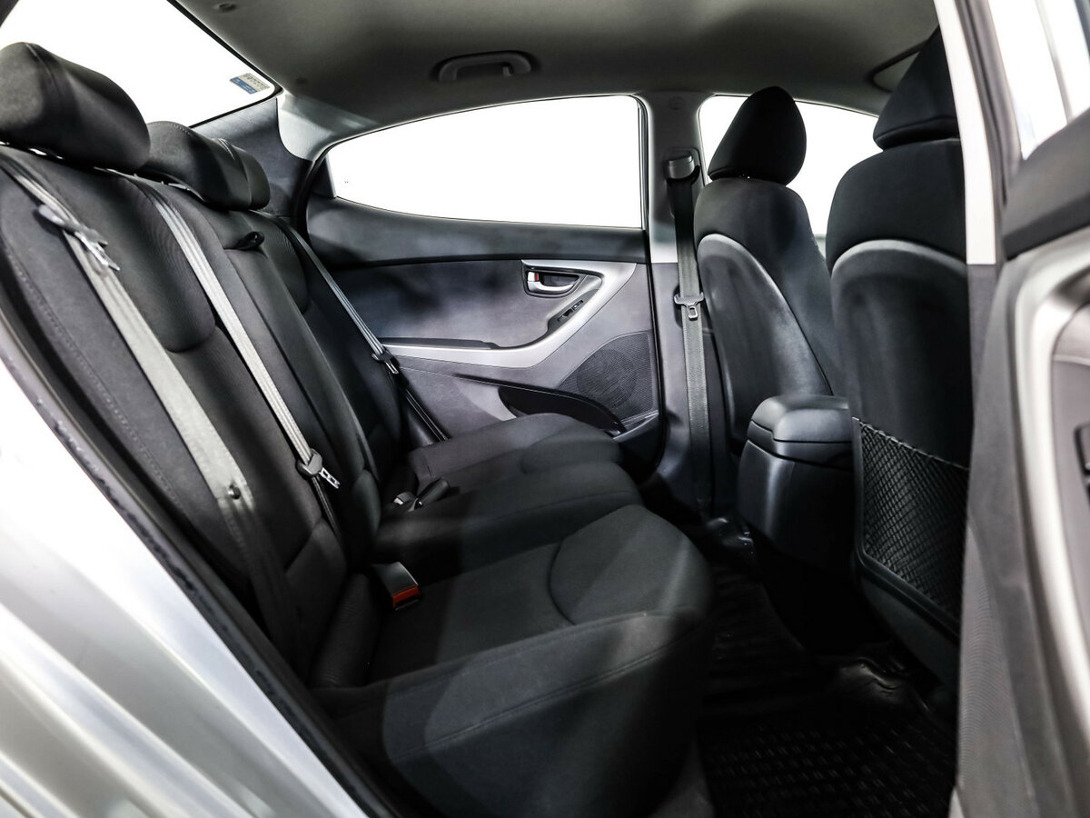 Хендай Елантра б/у, 2015, Механическая. Фото: #15